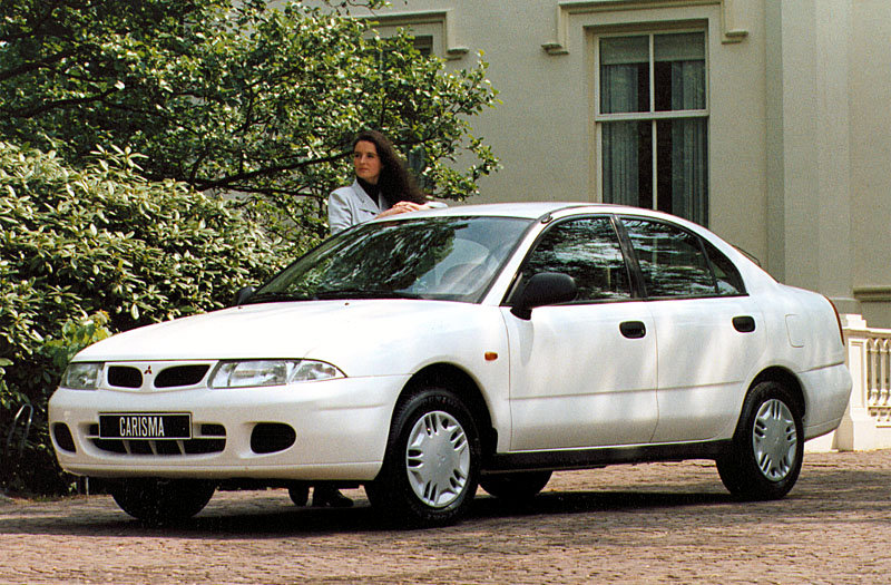 Mitsubishi carisma 1.6. Mitsubishi Carisma i 1995-1999. Митсубиси Каризма 1995. Митсубиси Каризма 1.6. Мицубиси Carisma 1995.